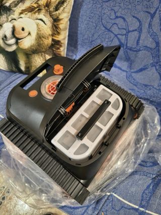 Robot Limpiafondos Piscina CoastEering