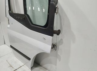 Puerta del der ford transit caja cerrada 06 539162