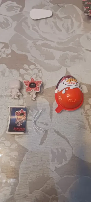 Kinder Sorpresa Stranger Things Figuras