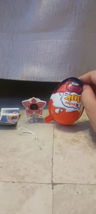 Kinder Sorpresa Stranger Things Figuras