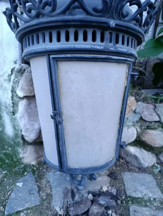 Farola exterior hierro fundido y cristal