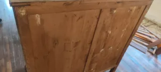 Cómoda antigua madera y mármol