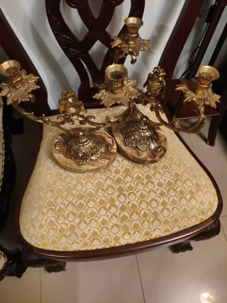 Candelabros de Mármol y de Bronce