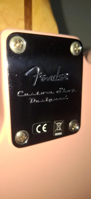 Guitarra Fender Telecaster Classic Baja Rosa