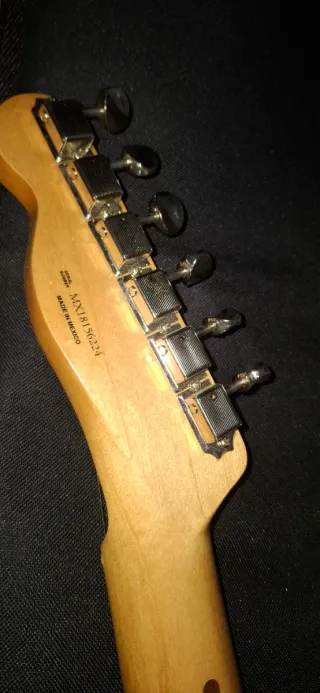 Guitarra Fender Telecaster Classic Baja Rosa