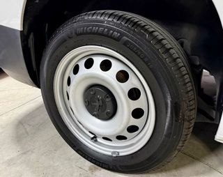 Peugeot Partner LONG 1000kg Unico dueño Bola remol