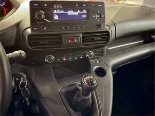 Peugeot Partner LONG 1000kg Unico dueño Bola remol