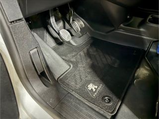 Peugeot Partner LONG 1000kg Unico dueño Bola remol