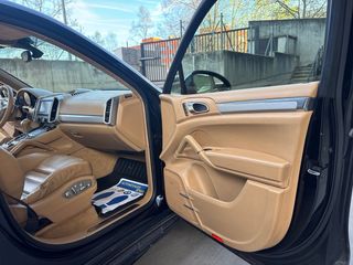 Porsche Cayenne Turbo 4.8 V8 500cv