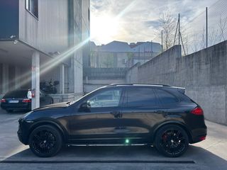 Porsche Cayenne Turbo 4.8 V8 500cv