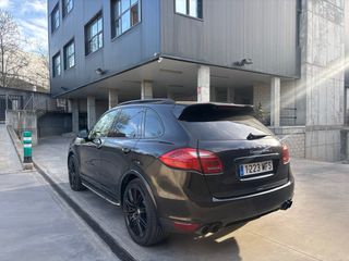 Porsche Cayenne Turbo 4.8 V8 500cv