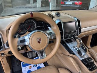 Porsche Cayenne Turbo 4.8 V8 500cv