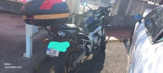 Yamaha FZ6S Negra y Plateada