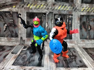 Trap Jaw y Stinkor Masters Universe Origins LOTE