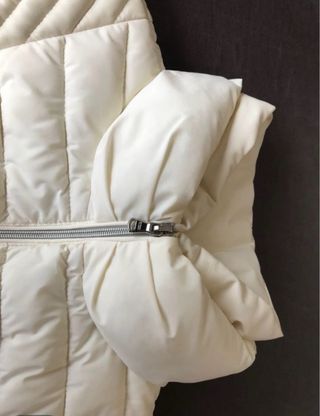 Chaqueta Guess Blanca Acolchada