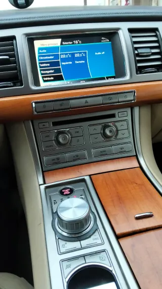 JAGUAR XF XF3.0 2012