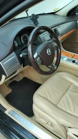 JAGUAR XF XF3.0 2012