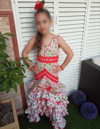 Traje de flamenca niña 8,9,10 años