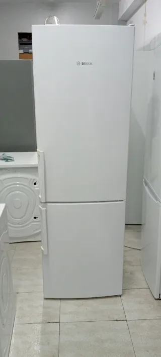 NEVERA COMBI BOSCH NO FROST ENERGÍA A++