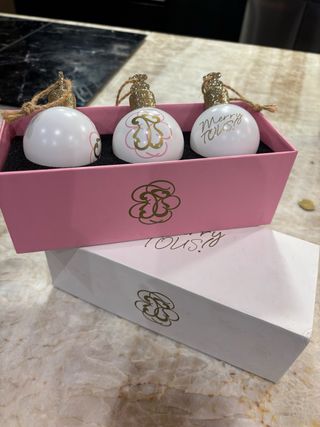 Bolas de Navidad Tous Doradas y Blancas
