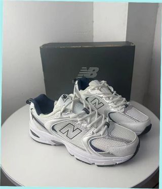 New Balance 530 Blanco Plata Azul Talla 42