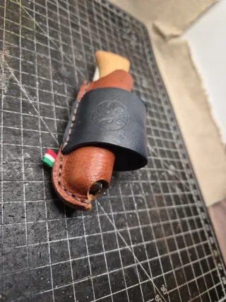 Fodero in cuoio per Opinel 8