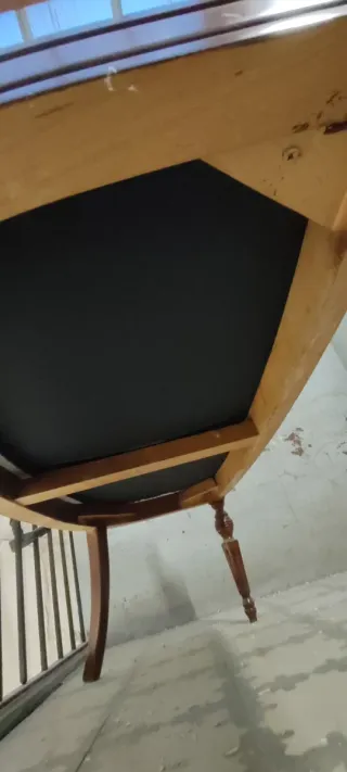 Diván de madera con estructura perfecta