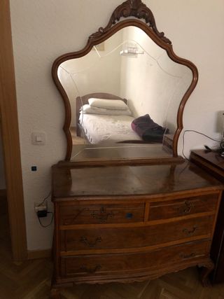 Cómoda Vintage para restauración completa