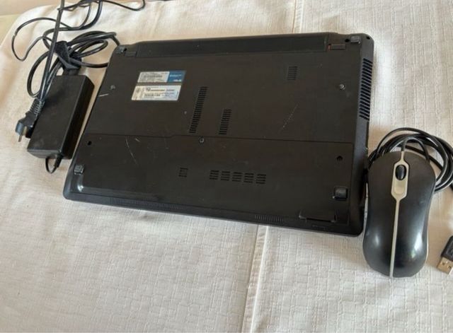 Portátil Asus A535
