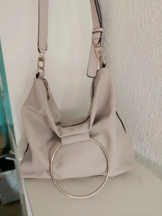 Bolso Guess lila