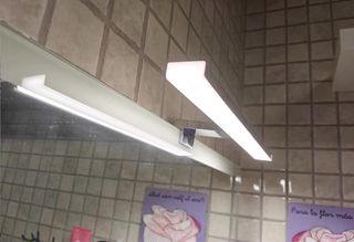 Lámpara LED Baño Plata y Blanca