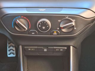 Hyundai BAYON 1.2mpi 85cv. MAXX