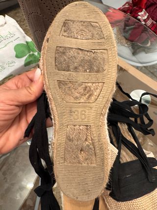 Espardeñas niño talla 36 beige y negro