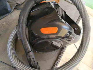 Aspiradora Rowenta Compact Power Cyclonic