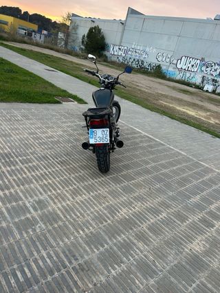Honda CB 250 Naked Verde