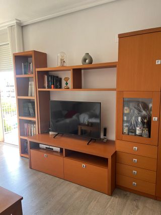 Mueble Salón Madera y Cristal fabricado en Yecla