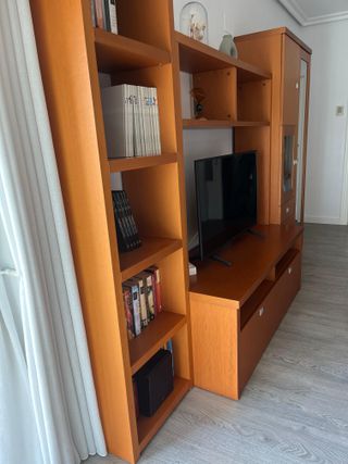 Mueble Salón Madera y Cristal fabricado en Yecla