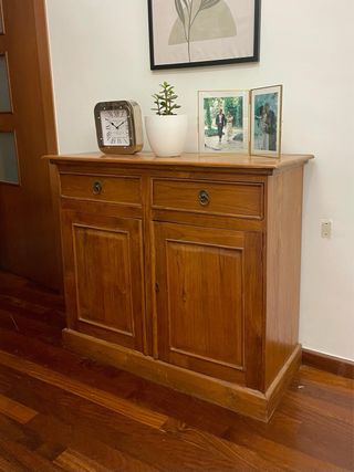 Aparador de madera maciza