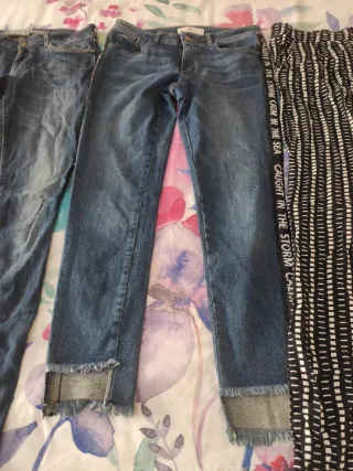 Pantalones vaqueros y estampados