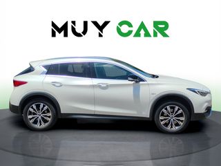 Infiniti QX30 2.0 T Premium Tech AWD 7DCT 155 kW (211 CV)