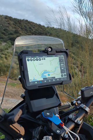 Soporte Tablet para Moto - Fibra de carbono