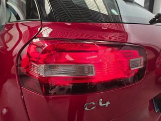 Citroen C4 Picasso con libro oficial de revisiones