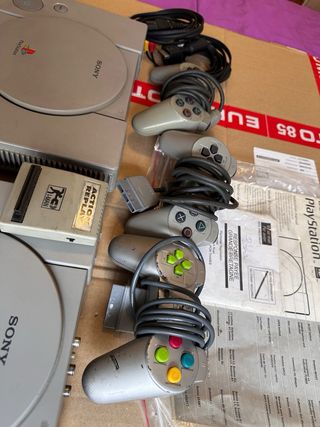 Playstation 1 PS1 + Action Replay + Mandos