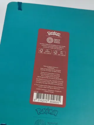 Cuaderno Eevee Pokémon Natural History Museum