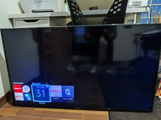 Samsung 55' UHD AU7100 Sin Mando o soporte