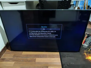 Samsung 55' UHD AU7100 Sin Mando o soporte