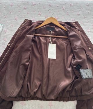 Cazadora efecto ante marrón