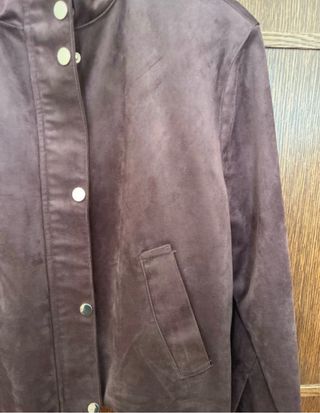 Cazadora efecto ante marrón