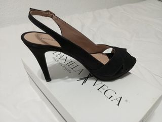 Zapatos de tacón Daniela Vega negros