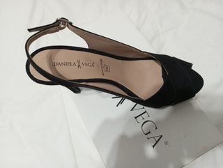 Zapatos de tacón Daniela Vega negros